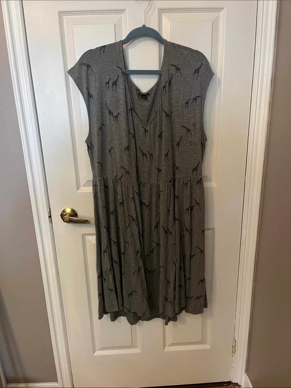 torrid Gray Giraffe-Print Midi Dress